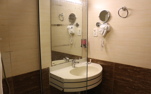 Mariana Hotel
