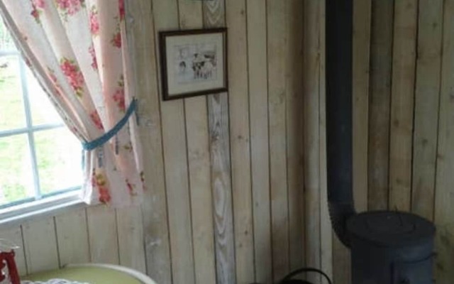 Ruby Shepherds hut Sleeps 4