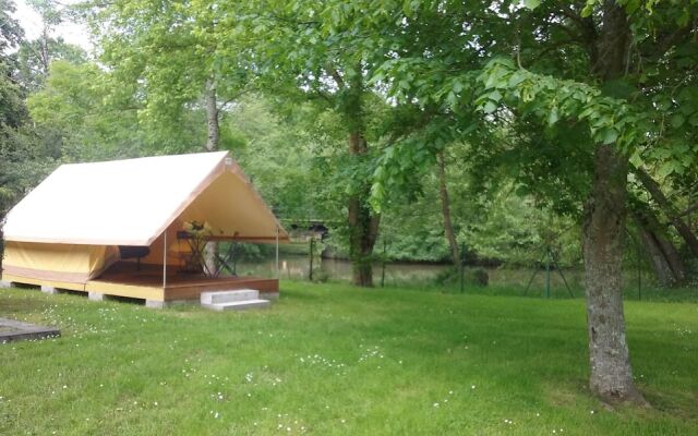 Camping des Lancieres - Tentes Treck