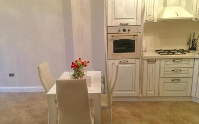 Elit Home Apartment David