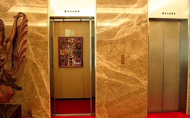 Premier Hotel