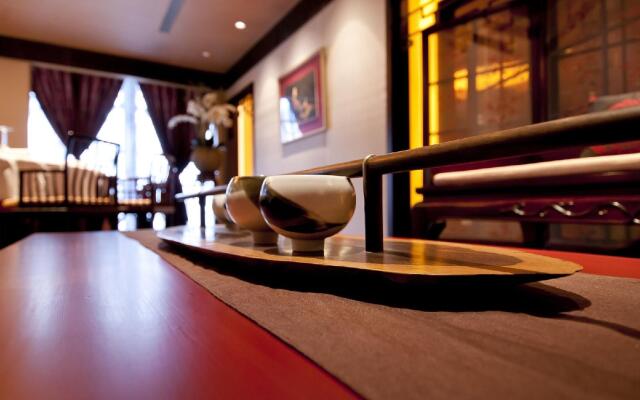 Elegant Hotel Shanghai Bund