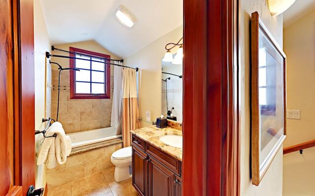 Mountainside Keystone Home by RedAwning