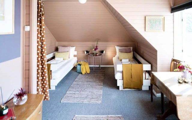 Fjærland Fjordstove Hotell - Huseby Hotelldrift AS