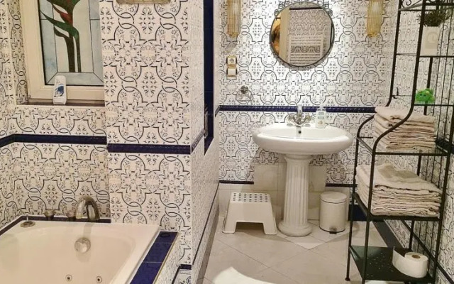 Romantic Budapest Apt