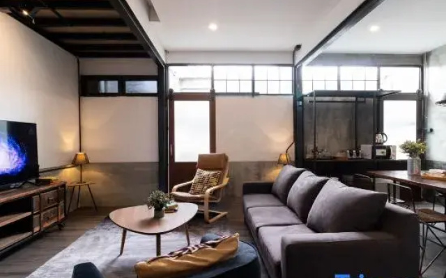 Ombra House 21-24