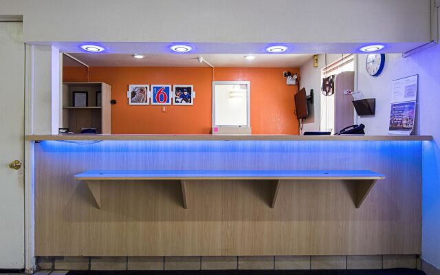 Motel 6 Little Rock, AR - South