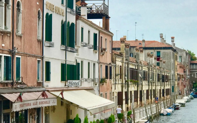 Hotel Olimpia Venice, BW signature collection