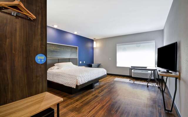 Tru by Hilton Sumter