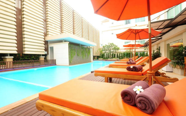 Avion Hotel