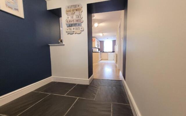 Llys Bach Apartment at Llys Aeron