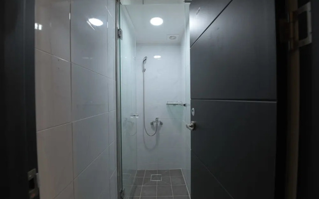 Inno Guesthouse & Bar Hongdae - Hostel
