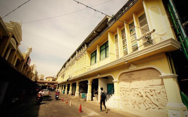 OYO 965 Art Hotel Sanamchai