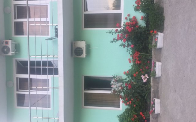 Milana Guest House