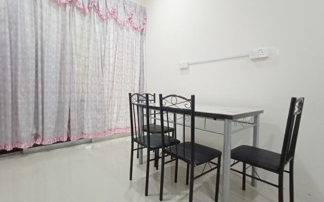 OYO 90186 Tiong's Homestay - Gated Comm