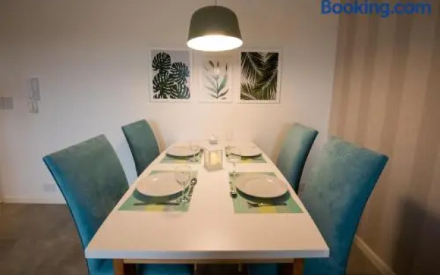 273 Avenida Victoria Aguirre I