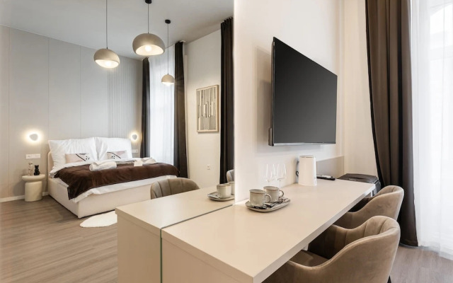 Oasis Luxe Boutique Suites by BQA