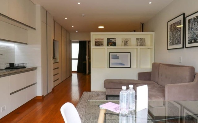 w Elegant Loft Near Boardwalk in Barranco