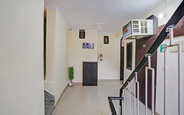 OYO 80647D Hotel Dreamland Residency