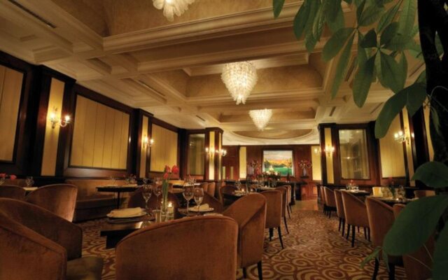 Han's Royal Garden Hotel