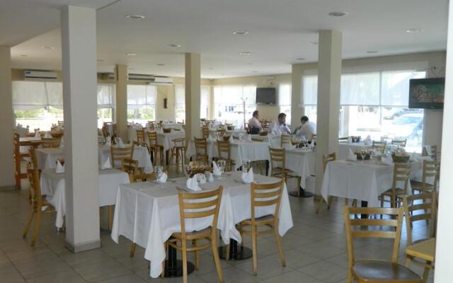 Motel A.C.A. Cipolletti