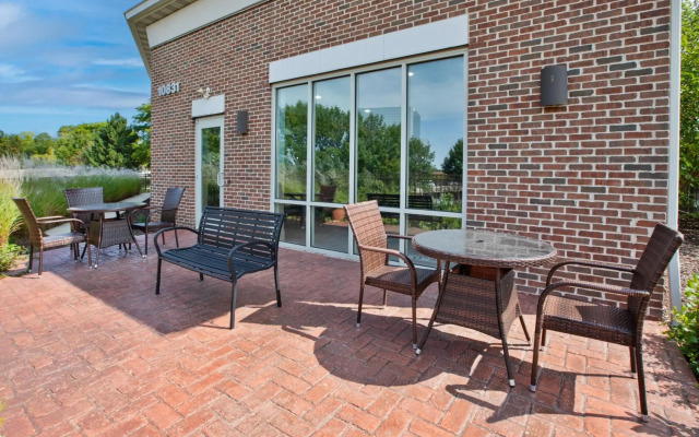 Holiday Inn Express And Suites Milwaukee Nw Park Place by IHG