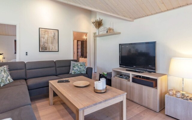 8 Person Holiday Home in Skals-by Traum
