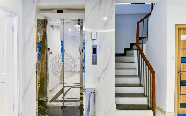 Cozrum Homes Ambera House