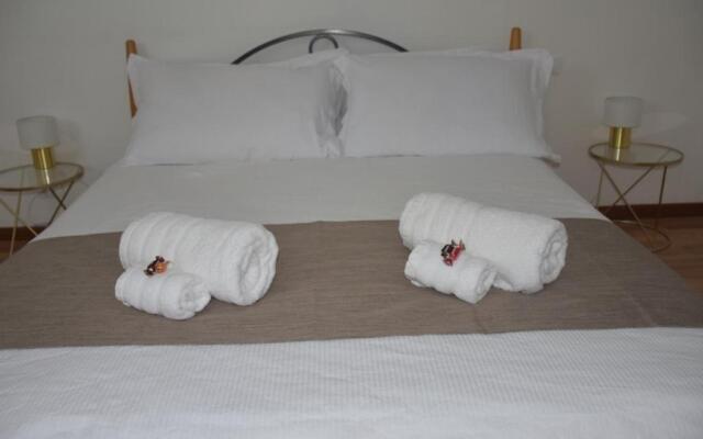 R & A Minerva Suites