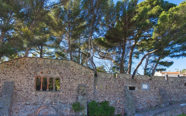 Beautiful Fisherman's House at the Beach