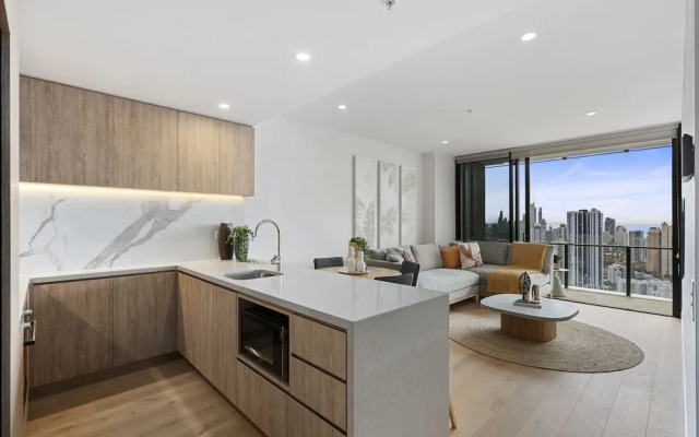 Broadbeach Casino Private Apartment GCLR