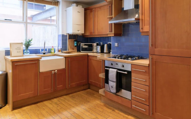 Stylish and Central 2 Bedroom Flat in Manchester