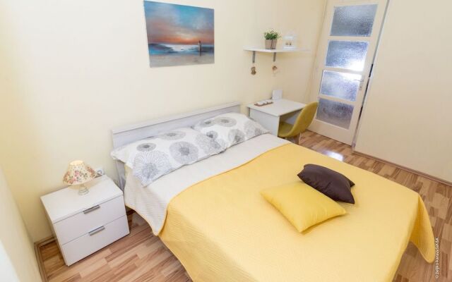 Vera Seaview Apartment