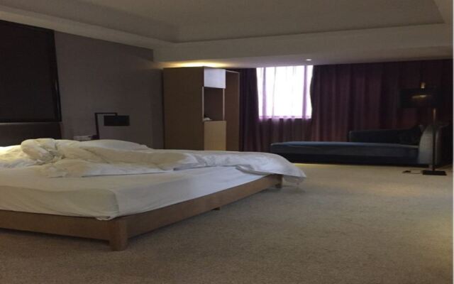 Melton Hotel