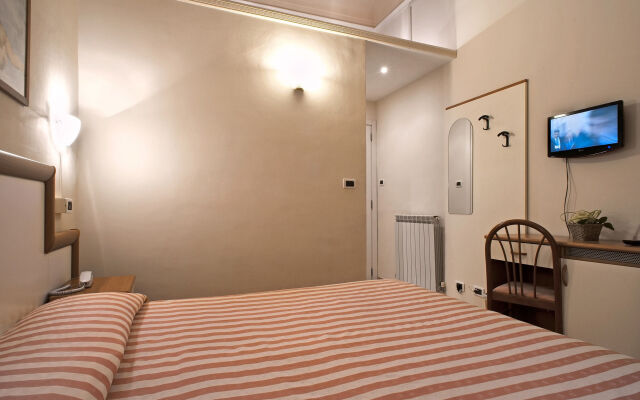 Via Marsaglia rooms