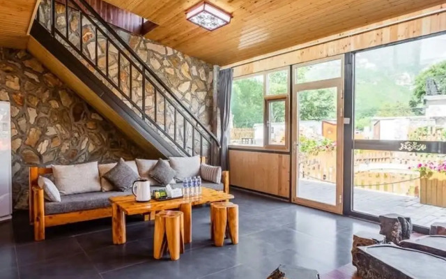 Habitat Quadrangle North Luogu- Flagship