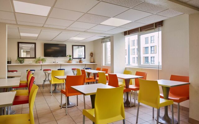 Hotel Première Classe Le Mans Ouest - Université