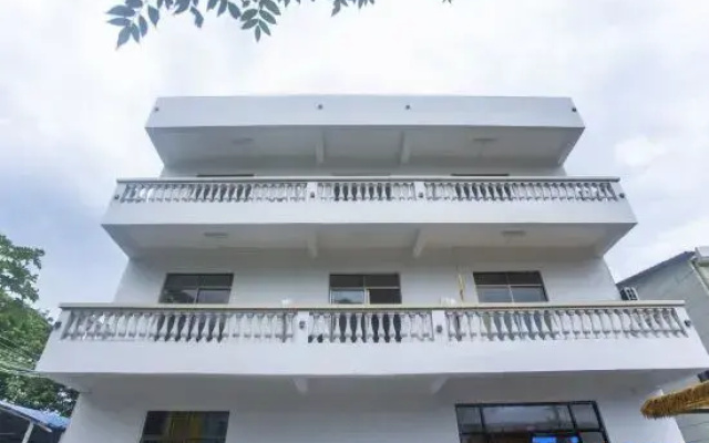 Weizhou Island Banxia Yunjian Homestay (Shell Beach)