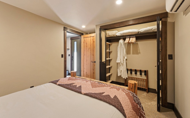 Forest Chal A 1 Bedroom Home