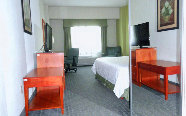 Holiday Inn Express Hotel & Suites Toluca Zona Aeropuerto by IHG