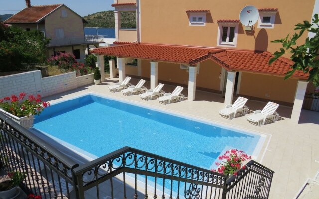 Apartments Villa Ante