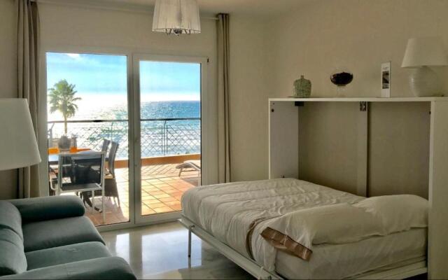 MI CAPRICHO A16 Beachfront Apartment