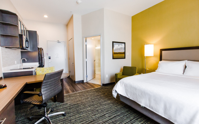 Candlewood Suites West Edmonton - Mall Area by IHG