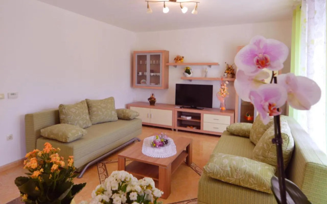 Garden Apartment Maria