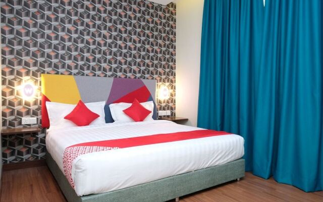 Oyo 1139 W Hotel Cemerlang