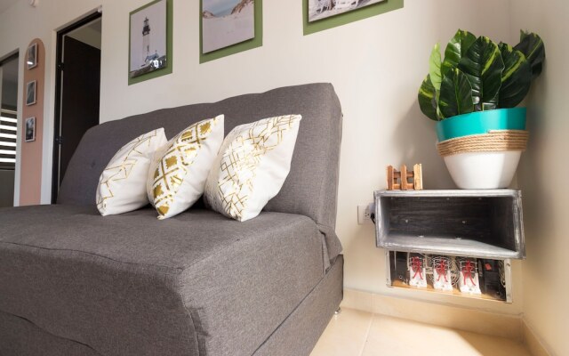 Bright & Relaxing Full Apartment