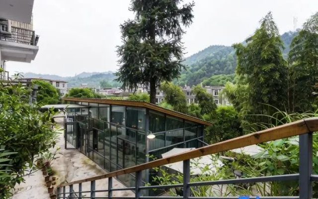 Jiujianban Hostel – Outside – Jingdezhen