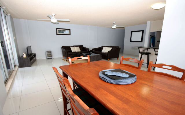 Tradewinds Apartments
