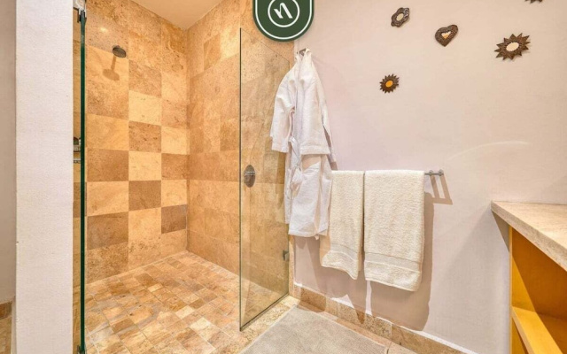 Amazing 2BR Condo in Nuevo Vallarta - Pool - King