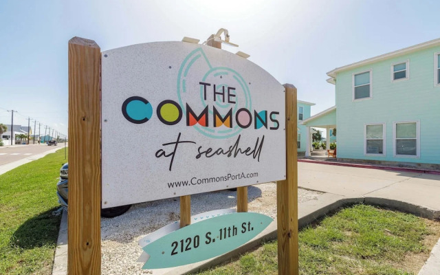 Resort Pool & Pet Friendly Sleeps 9